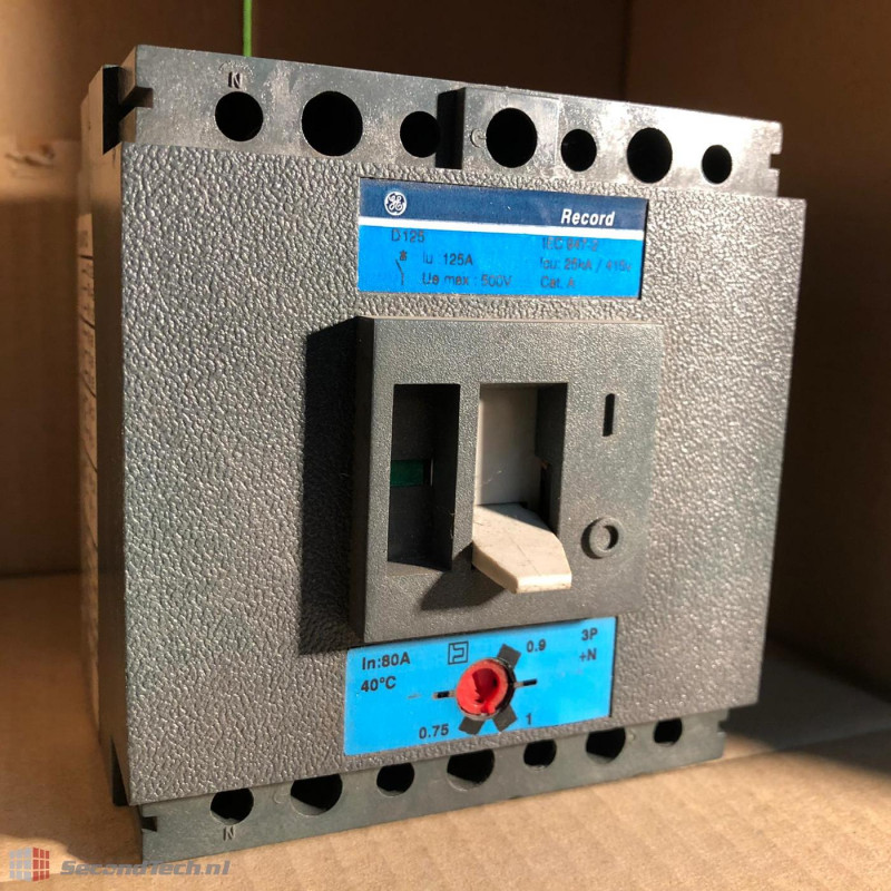 MCCB Record UNELEC (GE)